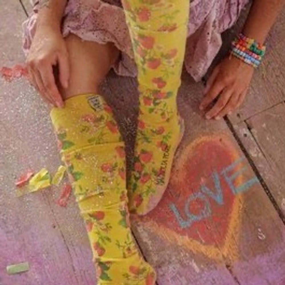 Magnolia Pearl Strawberry Yellow Socks‎ with Flowers Knee High NWT